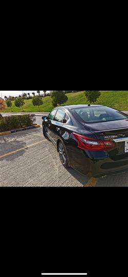 نيسان ألتيما